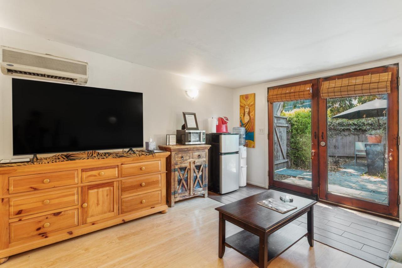 Private Studio City Guest House Λος Άντζελες Εξωτερικό φωτογραφία